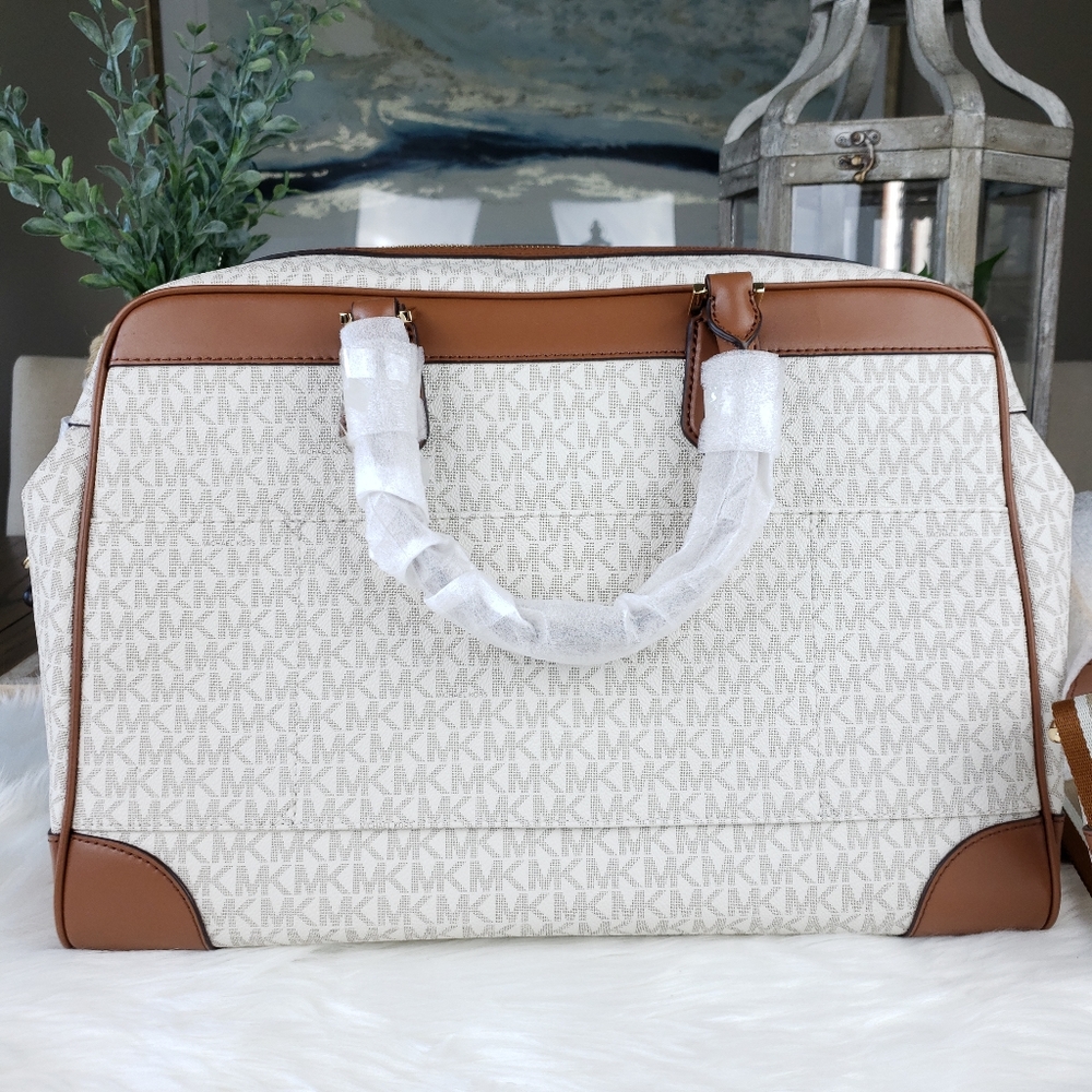 🌺NWT Michael Kors travel LG weekender bag Vanilla - Picture 4 of 8